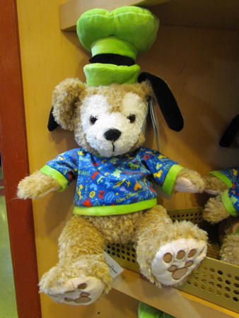 1/16 New Duffy the Disney Bear in Goofy Hat, Spaceship Earth Dusk